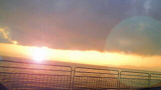 本日は対岸からの出社です～